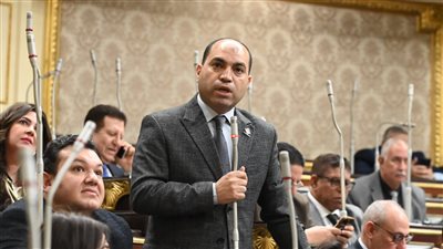 بمشروع القانون الجديد ..النواب يقر حذف البند الخاص بفصل العامل حال عدم التزامه بالقواعد المنظمة للإضراب عن العمل بمشروع القانون الجديد ..النواب يقر حذف البند الخاص بفصل العامل حال عدم التزامه بالقواعد المنظمة للإضراب عن العمل