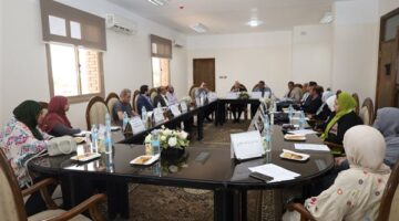 رئيس جامعة المنيا يشهد اجتماعي مجلسي كليتي التربية وطب الأسنان