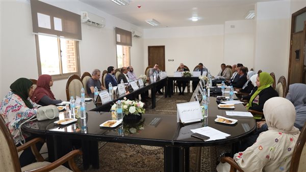 رئيس جامعة المنيا يشهد اجتماعي مجلسي كليتي التربية وطب الأسنان رئيس جامعة المنيا يشهد اجتماعي مجلسي كليتي التربية وطب الأسنان