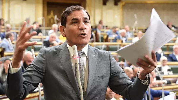 لوح بالاستجواب دون الرجوع للحزب.. رئيس الوفد يكشف تفاصيل استدعائه لـ النائب عبد العليم داوود