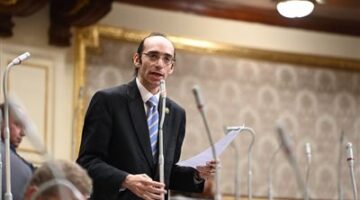 مجلس النواب يوافق على طلب نائب التنسيقية محمد عبد العزيز بإعادة المداولة مادة 269 في قانون العمل ويقر التعديلات المقدمة