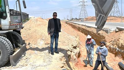 رئيس جهاز تنمية العاشر من رمضان يتفقد أعمال تطوير ورفع كفاءة البنية التحتية بالمنطقة الصناعية رئيس جهاز تنمية العاشر من رمضان يتفقد أعمال تطوير ورفع كفاءة البنية التحتية بالمنطقة الصناعية