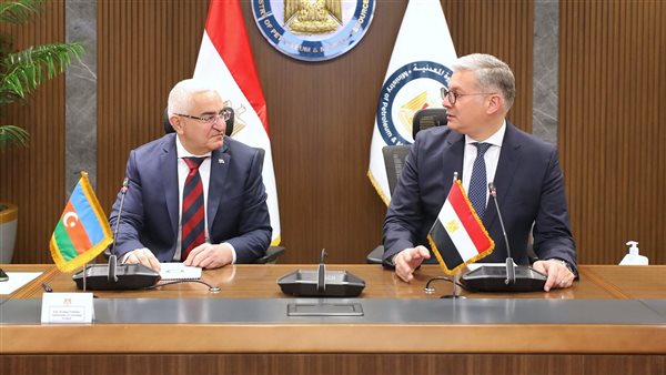 وزير البترول يستقبل سفير جمهورية أذربيجان لبحث فرص التعاون في مجال الطاقة وزير البترول يستقبل سفير جمهورية أذربيجان لبحث فرص التعاون في مجال الطاقة