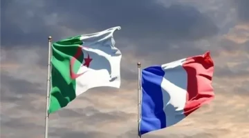 أزمة دبلوماسية بين الجزائر وباريس وطرد متبادل للدبلوماسيين