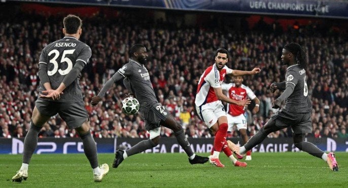 الكشف عن حكم مباراة ريال مدريد وأرسنال في دوري أبطال أوروبا الكشف عن حكم مباراة ريال مدريد وأرسنال في دوري أبطال أوروبا