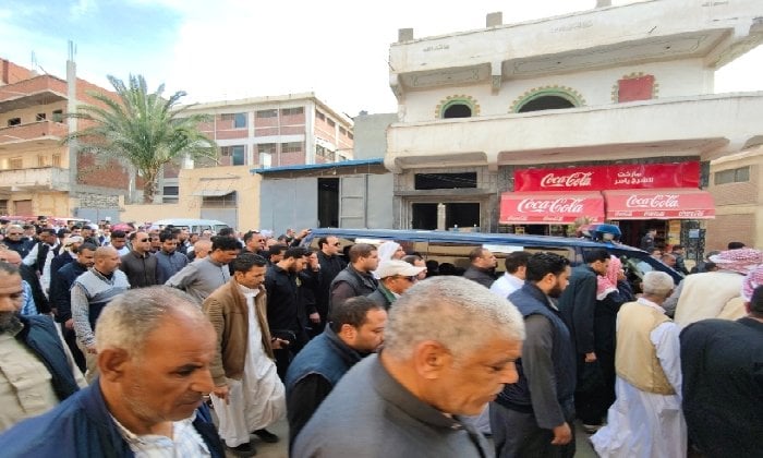 تشييع جثمان النائب سعداوي راغب إلي مثواه الأخير بالإسكندرية تشييع جثمان النائب سعداوي راغب إلي مثواه الأخير بالإسكندرية