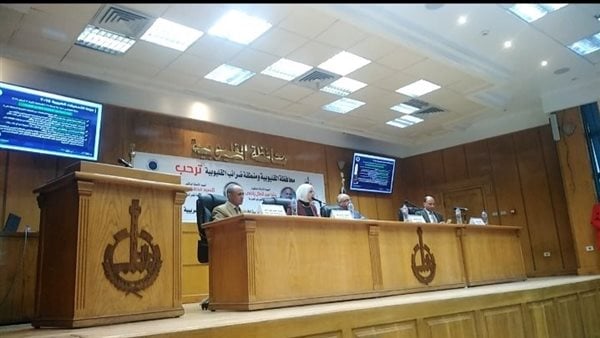 الغرفة التجارية بالقليوبية تشارك في مؤتمر مصلحة الضرائب عن الحوافز والتيسيرات الضريبية الجديدة الغرفة التجارية بالقليوبية تشارك في مؤتمر مصلحة الضرائب عن الحوافز والتيسيرات الضريبية الجديدة