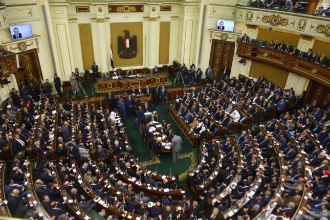 بعد موافقة مجلس النواب على قانون العمل الجديد 2025.. ما هي أبرز تعديلات الحكومة؟ بعد موافقة مجلس النواب على قانون العمل الجديد 2025.. ما هي أبرز تعديلات الحكومة؟