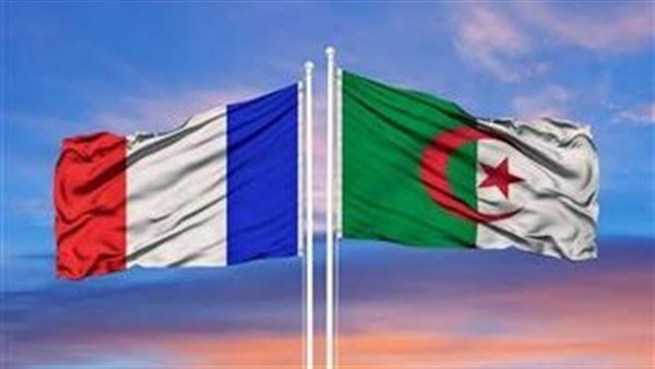 تجدد التوتر بين الجزائر وفرنسا.. تصعيد دبلوماسي يؤزم العلاقات وينذر بصدام غير مسبوق.. ومطالب باستئناف الحوار لتهدئة الأزمة تجدد التوتر بين الجزائر وفرنسا.. تصعيد دبلوماسي يؤزم العلاقات وينذر بصدام غير مسبوق.. ومطالب باستئناف الحوار لتهدئة الأزمة