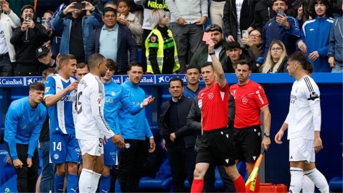 «بعد واقعة طرده ضد ألافيس».. هل يشارك «مبابي» في مواجهة ريال مدريد وبرشلونة بالكلاسيكو؟ «بعد واقعة طرده ضد ألافيس».. هل يشارك «مبابي» في مواجهة ريال مدريد وبرشلونة بالكلاسيكو؟