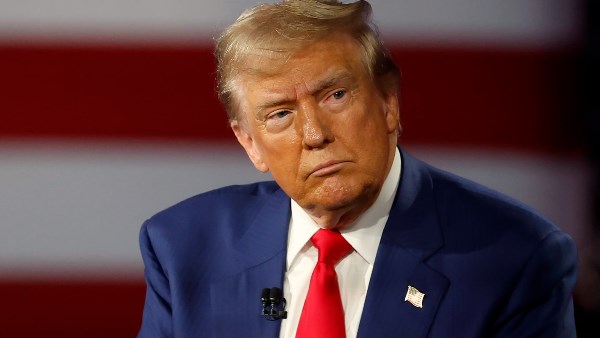 البيت الأبيض: ترامب سيعمل على ترحيل كل مهاجر غير شرعي من أمريكا البيت الأبيض: ترامب سيعمل على ترحيل كل مهاجر غير شرعي من أمريكا