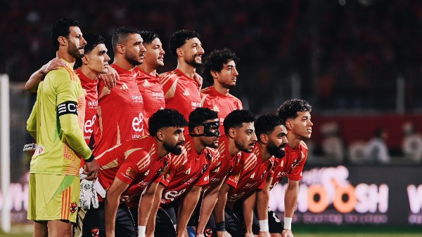 أزمة شديدة للأهلي بمطار القاهرة.. ماذا حدث؟ أزمة شديدة للأهلي بمطار القاهرة.. ماذا حدث؟