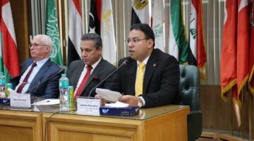 حقوق المنصورة تناقش تأثير السياسات الجمركية الأمريكية على الاقتصاد العالمي والمصري