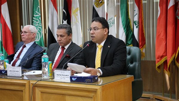 حقوق المنصورة تناقش تأثير السياسات الجمركية الأمريكية على الاقتصاد العالمي والمصري حقوق المنصورة تناقش تأثير السياسات الجمركية الأمريكية على الاقتصاد العالمي والمصري