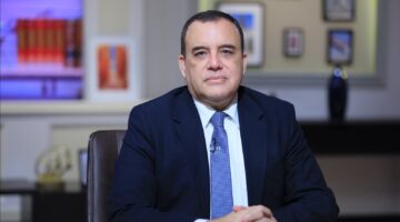 عزت إبراهيم: مصر استثمرت أكثر من 550 مليار دولار في البنية التحتية