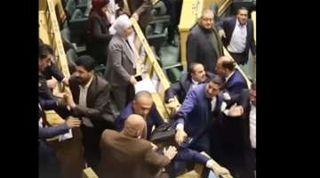فبركة سوشيال.. تحيا مصر يكشف حقيقة تعدي نواب على بعضهم بالضرب داخل البرلمان