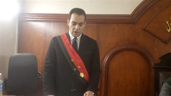 ممثل النيابة العامة أمام جنايات دمنهور: 9 مجرمين قتلوا شابا بريئا بدم بارد بـ 24 طعنة ممثل النيابة العامة أمام جنايات دمنهور: 9 مجرمين قتلوا شابا بريئا بدم بارد بـ 24 طعنة