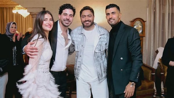 بحضور تامر حسني والمخرج محمد سامي.. المونتير عمرو عاكف يحتفل بخطوبته (صور) بحضور تامر حسني والمخرج محمد سامي.. المونتير عمرو عاكف يحتفل بخطوبته (صور)