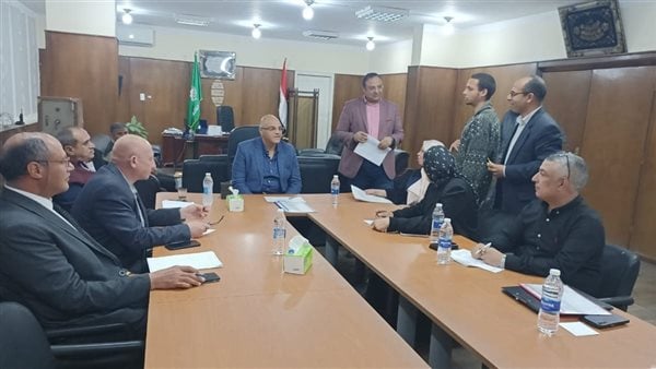 محافظ القليوبية يعقد اللقاء الجماهيري الأسبوعي بمدينة الخصوص لحل مشاكل المواطنين محافظ القليوبية يعقد اللقاء الجماهيري الأسبوعي بمدينة الخصوص لحل مشاكل المواطنين