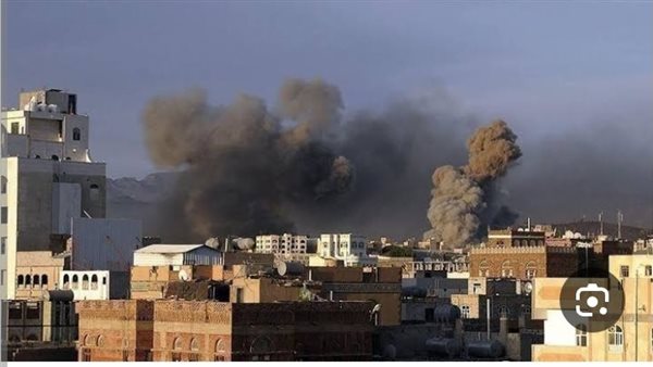 الطيران الأمريكي يستهدف معسكرات تدريب للحوثيين بذمار الطيران الأمريكي يستهدف معسكرات تدريب للحوثيين بذمار