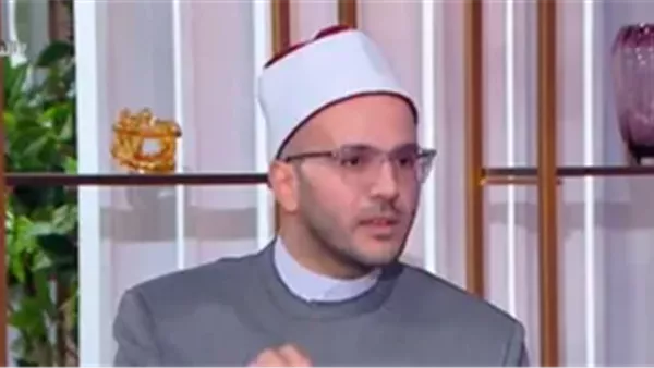 أمين الفتوى يوضح أخلاقيات التعامل مع وسائل التواصل الاجتماعي أمين الفتوى يوضح أخلاقيات التعامل مع وسائل التواصل الاجتماعي