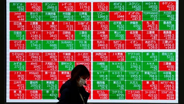 تراجع الأسهم الآسيوية مع فرض الولايات المتحدة قيود على مبيعات الرقائق للصين تراجع الأسهم الآسيوية مع فرض الولايات المتحدة قيود على مبيعات الرقائق للصين