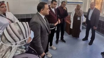 مستشفى الصدر ببورسعيد يشهد تعاونًا طبيًا استثنائيًا لتطوير وحدة المناظير والعناية المركزة| صور
