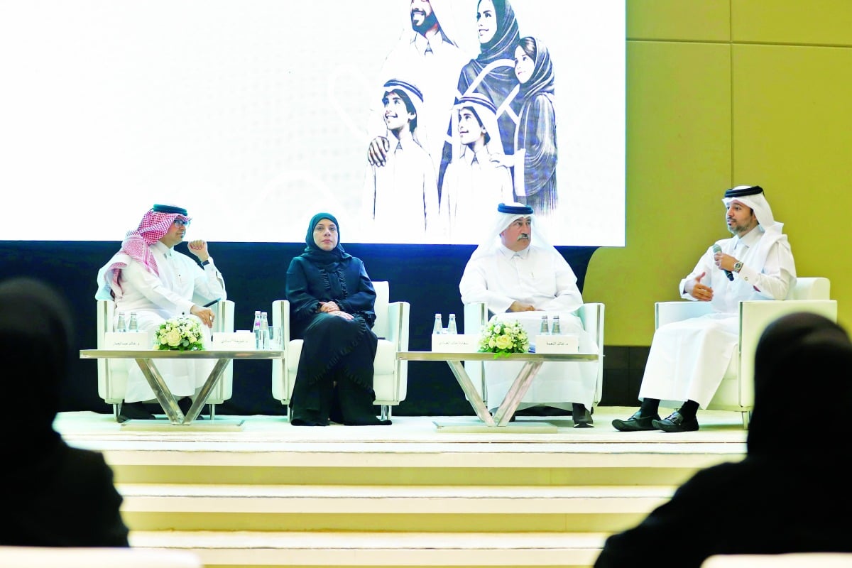 تعزيز الوعي بدور الأسرة في بناء مجتمع متماسك