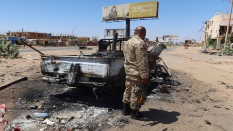 مجموعة السبع تدعو إلى “وقف فوري وغير مشروط لإطلاق النار” في السودان مجموعة السبع تدعو إلى “وقف فوري وغير مشروط لإطلاق النار” في السودان