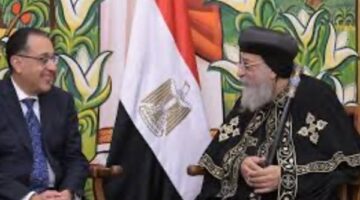 رئيس الوزراء يهنئ البابا تواضروس الثاني بعيد القيامة المجيد