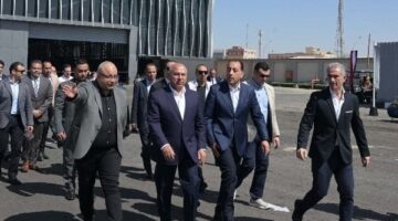 مدبولي يبدأ جولة تفقدية بعدد من مشروعات الإسماعيلية الخدمية.. ويشهد احتفالية قناة السويس بيوم التفوق