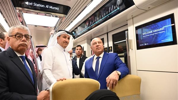 كامل الوزير يزور مترو الرياض ويبحث تعزيز التعاون الصناعي مع السعودية (صور) كامل الوزير يزور مترو الرياض ويبحث تعزيز التعاون الصناعي مع السعودية (صور)