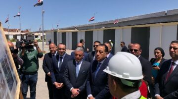للقضاء على العشوائية.. مدبولي يتفقد السوق الحضري بحي أول الإسماعيلية
