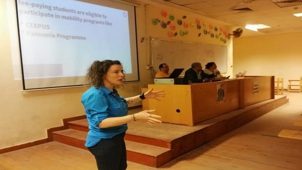 شراكة نحو العالمية بين جامعة بنها وجامعة بانونيا بالمجر شراكة نحو العالمية بين جامعة بنها وجامعة بانونيا بالمجر