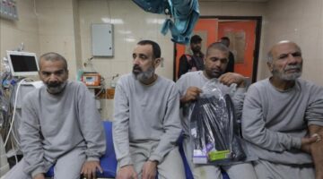 الجيش الإسرائيلي يفرج عن 10 فلسطينيين من غزة
