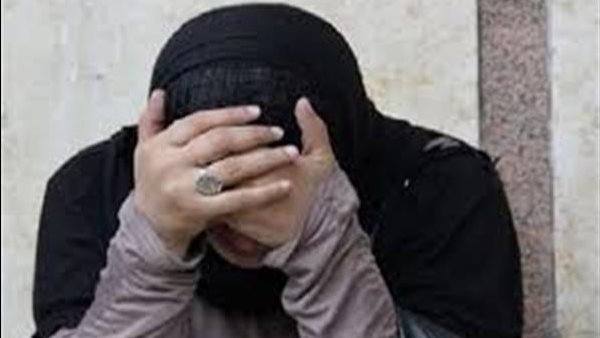القبض على سيدة محترفة في سرقة متعلقات المواطنين بالشروق القبض على سيدة محترفة في سرقة متعلقات المواطنين بالشروق