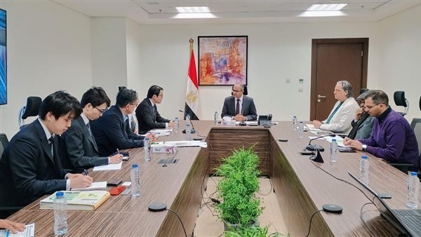 بالصور.. نائب وزير الإسكان يستقبل وفدًا يابانيًا لبحث الاستثمار بمشروعات البنية التحتية بالصور.. نائب وزير الإسكان يستقبل وفدًا يابانيًا لبحث الاستثمار بمشروعات البنية التحتية