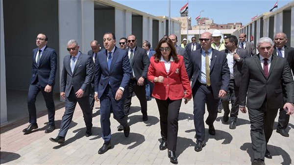 مدبولي يتفقد أعمال إنشاء السوق الحضرية المجمعة بحي أول مدينة الإسماعيلية (صور) مدبولي يتفقد أعمال إنشاء السوق الحضرية المجمعة بحي أول مدينة الإسماعيلية (صور)