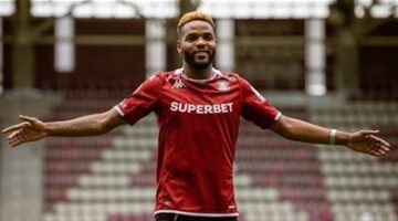 وفاة آرون بوبيندزا لاعب الزمالك السابق