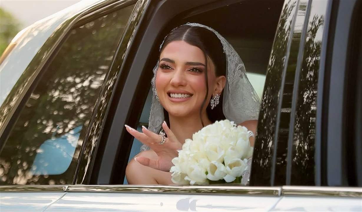 حماة نارين بيوتي تلبسها طقم الماس يوم زفافها من رامي سامو.. سعره خيالي !! حماة نارين بيوتي تلبسها طقم الماس يوم زفافها من رامي سامو.. سعره خيالي !!