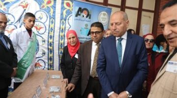 محافظ القاهرة يشهد افتتاح معرض التعليم الفنى وورش العمل" اصنع وابدع  "