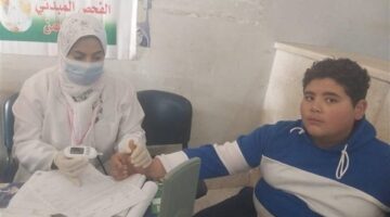 قافلة طبية بـ دنديط تخدم أكثر من 1300 مواطن.. ومحافظ الدقهلية يشيد بالإقبال