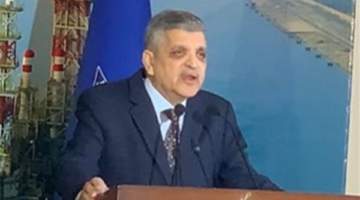 الفريق أسامة ربيع: ليس هناك بديل لقناة السويس وهي الطريق الـ آمن في العالم كله|بث مباشر