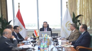 وزير التموين يبحث مع القطاع الخاص تعزيز التعاون لتطوير الصناعات الغذائية