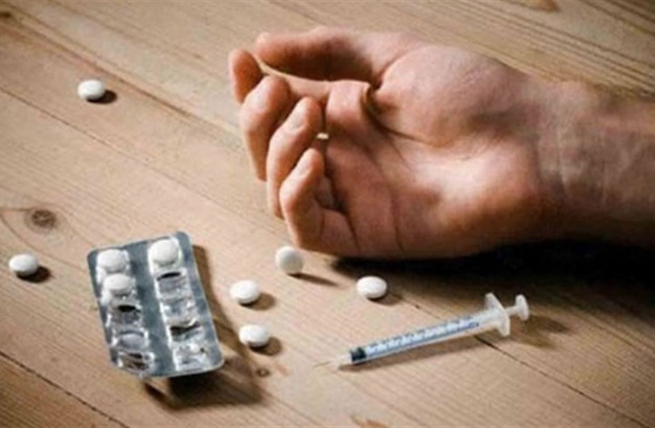 «الميديا فضحتهم».. كشف ملابسات تعاطي شابين المخدرات بشوارع المعادي «الميديا فضحتهم».. كشف ملابسات تعاطي شابين المخدرات بشوارع المعادي