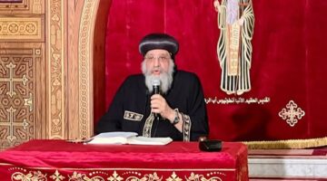 محافظ مطروح يهنئ البابا تواضروس الثانى والأخوة الأقباط بعيد القيامة المجيد