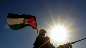 توجيه تهم تتعلق بالإرهاب إلى 16 موقوفا على خلفية مخططات أحبطها الأمن الأردني واحالة القضايا إلى المحكمة والتهم قد تصل إلى السجن 15 عام