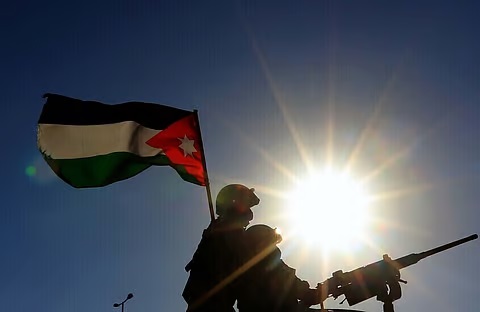 توجيه تهم تتعلق بالإرهاب إلى 16 موقوفا على خلفية مخططات أحبطها الأمن الأردني واحالة القضايا إلى المحكمة والتهم قد تصل إلى السجن 15 عام توجيه تهم تتعلق بالإرهاب إلى 16 موقوفا على خلفية مخططات أحبطها الأمن الأردني واحالة القضايا إلى المحكمة والتهم قد تصل إلى السجن 15 عام