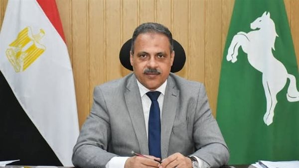 مواقف الشرقية: ضبط سيارات مخالفة وتُشدد على الالتزام بخطوط السير وتعريفة الأجرة مواقف الشرقية: ضبط سيارات مخالفة وتُشدد على الالتزام بخطوط السير وتعريفة الأجرة