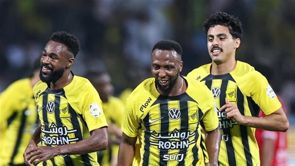 اتحاد جدة يطلب "صافرة أجنبية" لحسم معركة الاتفاق في صراع القمة اتحاد جدة يطلب "صافرة أجنبية" لحسم معركة الاتفاق في صراع القمة